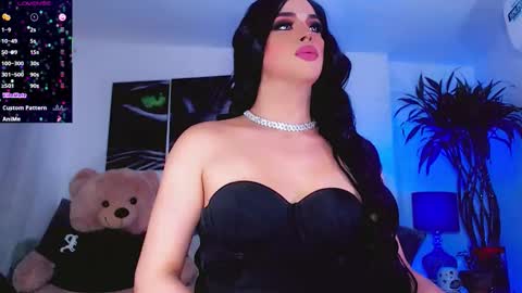 Sophie Sweet online show from October 26, 2025, 9:15 am