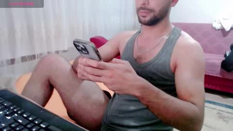 Snapshot of sorrymybadd chatting on October 31, 2025, 10:44 pm luis online show from October 31, 2025, 10:44 pm