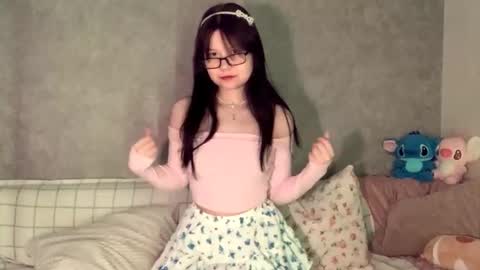 lily online show from November 2, 2025, 5:59 pm