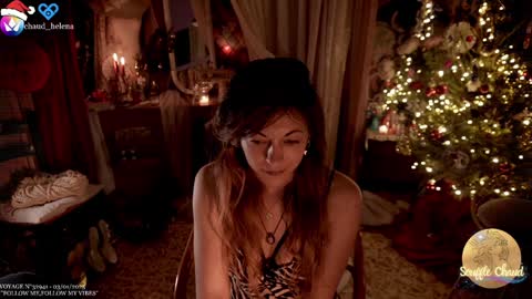 Snapshot of souffle_chaud chatting on January 3, 2025, 9:47 pm . . online show from January 3, 2025, 9:47 pm