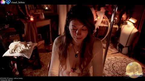 Snapshot of souffle_chaud chatting on January 28, 2025, 9:29 pm . . online show from January 28, 2025, 9:29 pm
