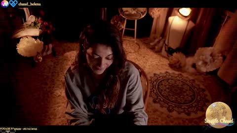 Snapshot of souffle_chaud chatting on February 26, 2025, 9:05 pm . . online show from February 26, 2025, 9:05 pm