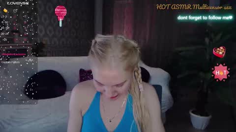 Lisa online show from September 10, 2025, 4:56 am