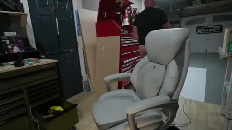 Snapshot of soundfreqnj chatting on December 14, 2025, 7:36 am soundfreqnj online show from December 14, 2025, 7:36 am