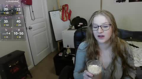 Bunnydathug online show from December 12, 2024, 11:40 am