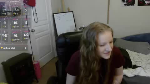 Bunnydathug online show from December 22, 2024, 12:05 pm