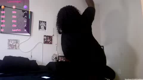 Snapshot of southerngothgoddess chatting on September 15, 2025, 1:22 pm SG online show from September 15, 2025, 1:22 pm