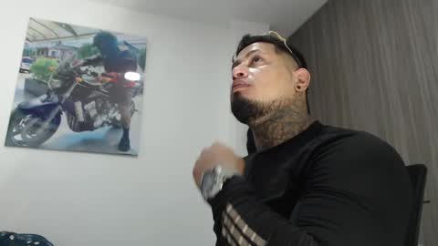 Snapshot of soy_apolo chatting on September 11, 2025, 3:17 am soy_apolo online show from September 11, 2025, 3:17 am