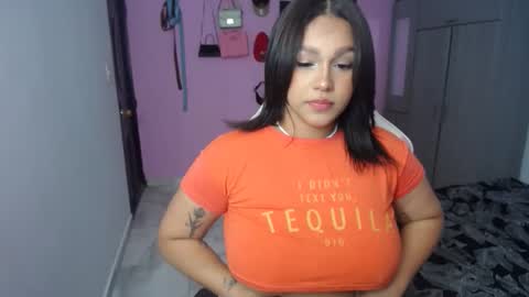 Cristal online show from November 21, 2025, 11:36 pm