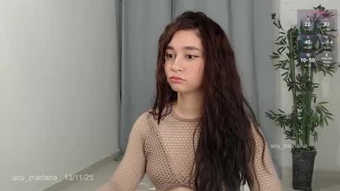 Snapshot of soy_mariana_ chatting on November 14, 2025, 5:06 am M A R I A N A online show from November 14, 2025, 5:06 am