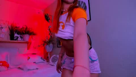 Snapshot of soy_sarah chatting on February 26, 2025, 10:15 am Sarah Valentina online show from February 26, 2025, 10:15 am