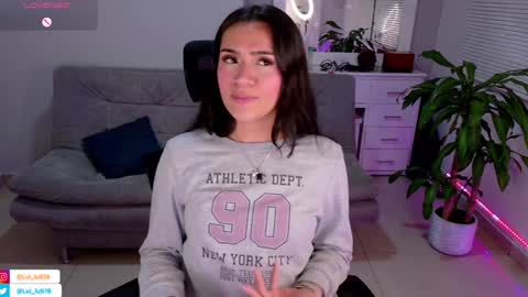 Luisa    online show from February 9, 2025, 1:22 am