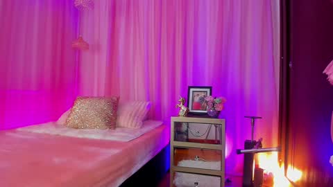      25  online show from January 31, 2025, 11:56 pm