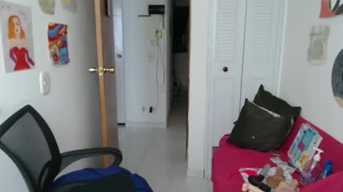 Nana Bela  online show from October 16, 2025, 3:13 pm