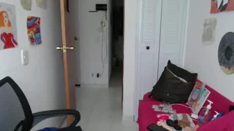 Nana Bela  online show from October 20, 2025, 8:09 pm