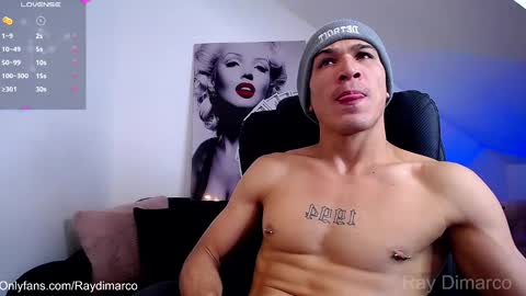 Snapshot of soyraydimarco_ chatting on December 5, 2024, 5:04 am RayDimarco  independent model online show from December 5, 2024, 5:04 am