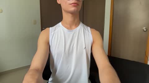 Snapshot of spaiseebuhnaanuh chatting on September 25, 2025, 7:50 pm Roger online show from September 25, 2025, 7:50 pm