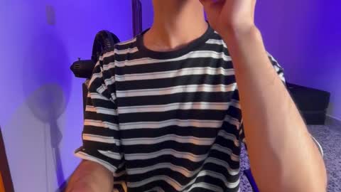 Snapshot of spaiseebuhnaanuh chatting on October 11, 2025, 12:10 am Roger online show from October 11, 2025, 12:10 am