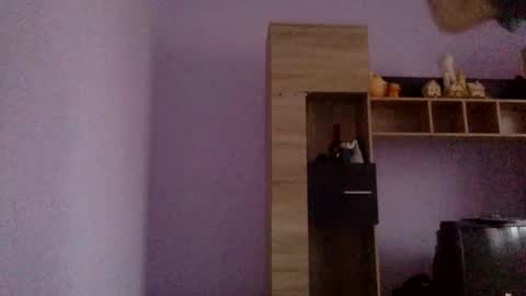 Snaiky online show from December 14, 2025, 2:22 pm