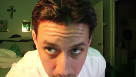 Snapshot of spicey_couple222 chatting on December 16, 2024, 5:27 am spicey_couple222 online show from December 16, 2024, 5:27 am