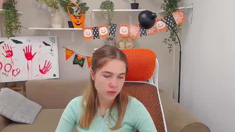 Snapshot of spicy_lexi chatting on October 20, 2025, 6:25 am spicy_lexi online show from October 20, 2025, 6:25 am