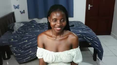 spicysashaa online show from October 4, 2025, 8:29 pm