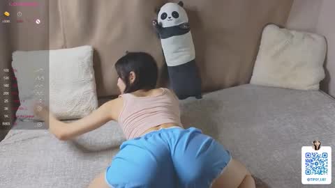 Tipsy online show from November 25, 2025, 5:46 pm