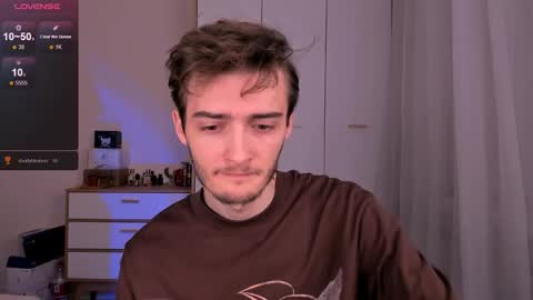 Snapshot of spider___man chatting on December 4, 2025, 4:05 pm Spidey online show from December 4, 2025, 4:05 pm