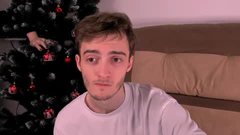 Snapshot of spider___man chatting on December 14, 2025, 4:45 pm Spidey online show from December 14, 2025, 4:45 pm