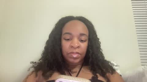 Snapshot of spinprincess_ chatting on February 7, 2025, 3:23 am Spinerina online show from February 7, 2025, 3:23 am