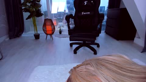 Anna online show from December 28, 2024, 12:13 pm