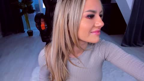 Anna online show from December 29, 2024, 1:28 pm