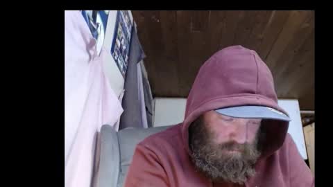 Snapshot of squegly chatting on November 24, 2025, 3:28 am Bryan online show from November 24, 2025, 3:28 am