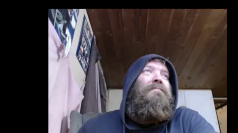 Snapshot of squegly chatting on December 15, 2025, 5:01 am Bryan online show from December 15, 2025, 5:01 am