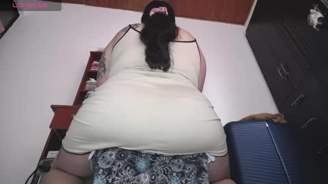 Snapshot of squirtmachinex chatting on December 17, 2025, 7:09 pm Wanda online show from December 17, 2025, 7:09 pm