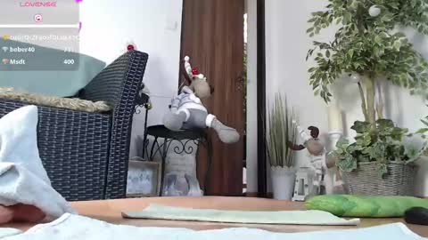 Snapshot of squirtmanica chatting on December 24, 2024, 9:06 am Monica online show from December 24, 2024, 9:06 am