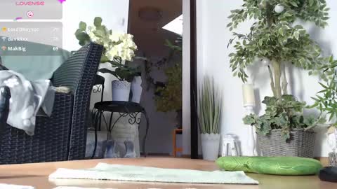 Snapshot of squirtmanica chatting on January 26, 2025, 7:10 am Monica online show from January 26, 2025, 7:10 am