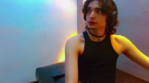 ethan online show from October 24, 2025, 2:02 pm