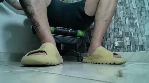 sr master cum its my old account online show from February 3, 2025, 4:46 am