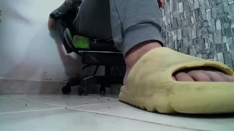 sr master cum its my old account online show from February 20, 2025, 6:35 pm