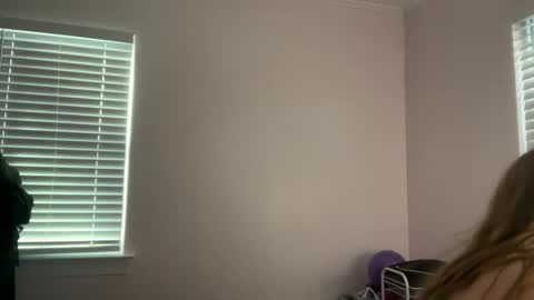 Snapshot of sstellar chatting on January 10, 2025, 2:45 pm sstellar online show from January 10, 2025, 2:45 pm