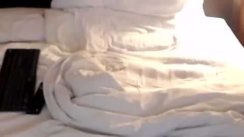 Snapshot of st8llion chatting on February 24, 2025, 1:02 am st8llion online show from February 24, 2025, 1:02 am