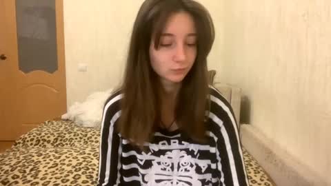 Snapshot of st_annia chatting on October 22, 2025, 8:03 am Emily online show from October 22, 2025, 8:03 am