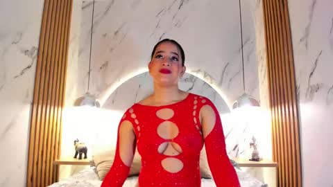 Snapshot of staar_hot chatting on November 18, 2025, 12:53 pm STAAR HOT online show from November 18, 2025, 12:53 pm