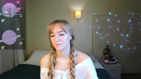 Snapshot of stacy_riiver chatting on December 19, 2024, 11:29 am Stacy Mon Tue Wed Thu Fri Sun GMT GMT 3 1000am - 0400pm  online show from December 19, 2024, 11:29 am