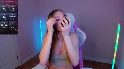 Snapshot of stacy_riiver chatting on January 31, 2025, 11:24 am Stacy Mon Tue Wed Thu Fri Sun GMT GMT 3 1000am - 0400pm  online show from January 31, 2025, 11:24 am