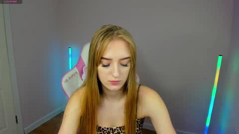 Snapshot of stacy_riiver chatting on February 4, 2025, 2:32 pm Stacy Mon Tue Wed Thu Fri Sun GMT GMT 3 1000am - 0400pm  online show from February 4, 2025, 2:32 pm