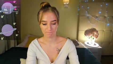 Snapshot of stacy_riiver chatting on February 21, 2025, 11:22 am Stacy Mon Tue Wed Thu Fri Sun GMT GMT 3 1000am - 0400pm  online show from February 21, 2025, 11:22 am