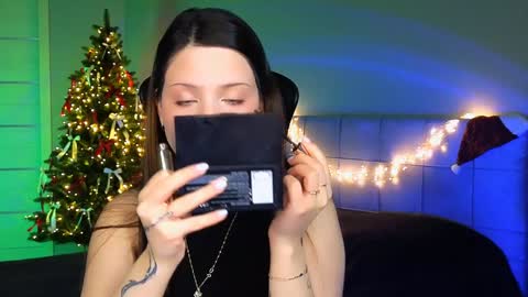Snapshot of stacygonzales_ chatting on January 22, 2025, 7:03 am Bye bye dear See you on December 3st online show from January 22, 2025, 7:03 am