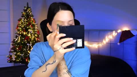 Snapshot of stacygonzales_ chatting on January 24, 2025, 7:08 am Bye bye dear See you on December 3st online show from January 24, 2025, 7:08 am